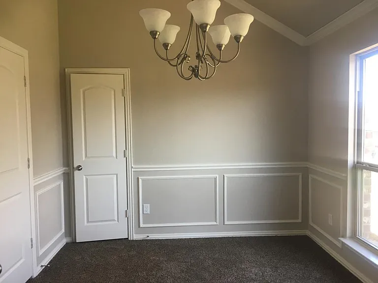 305 Santo Dr — Photo 9