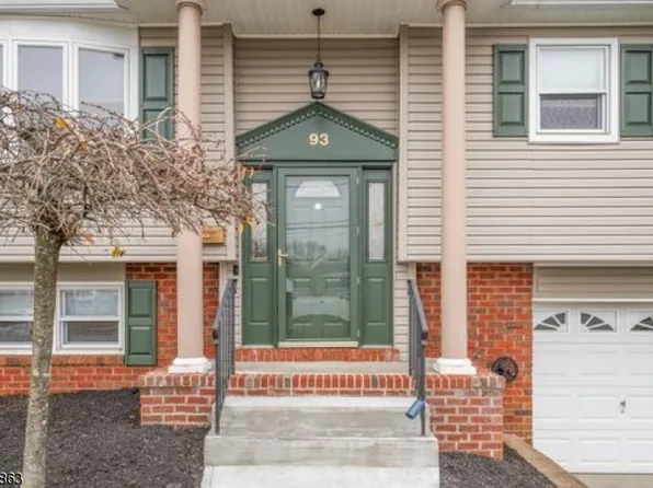 93 Circle Dr, Rockaway Twp., NJ 07866