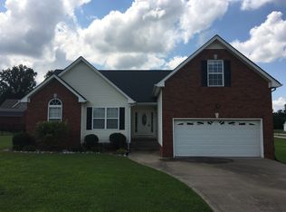 246 Clydesdale Ln, Springfield, TN 37172