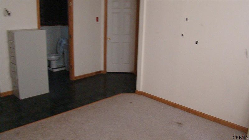 3rd image of 31 GREY FOX Drive