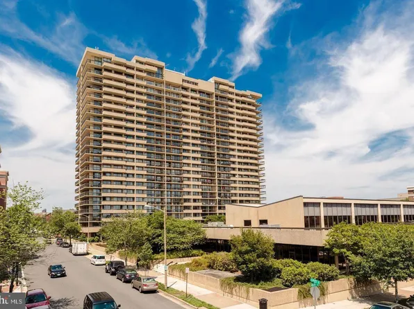 400 Madison St APT 1806, Alexandria, VA 22314