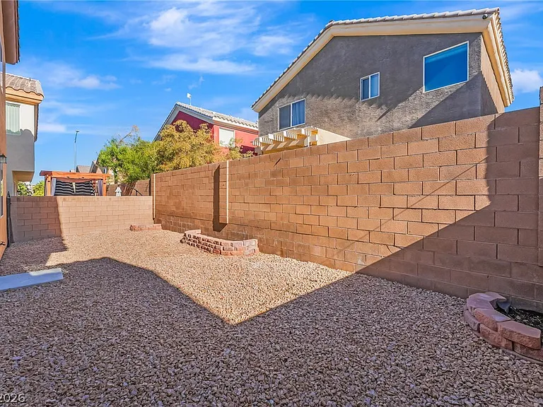 9731 Kampsville Ave — Photo 32