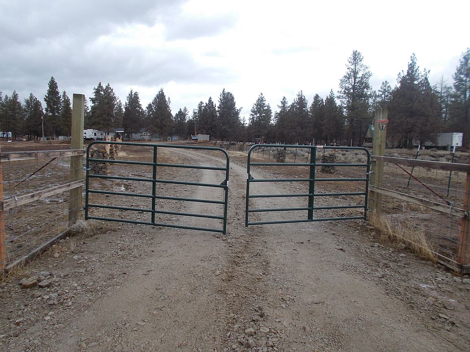 Front gate