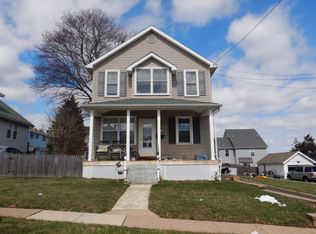 221 Warren St, Willow Grove, PA 19090