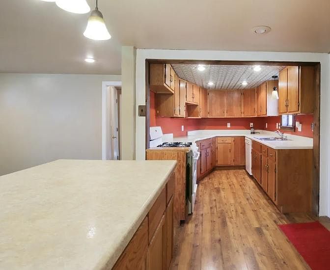 201 S 1st St, Tolono, IL 61880 Zillow