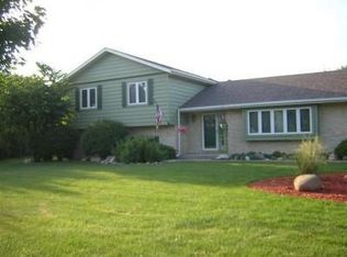 431 W Split Rail Ct, Valparaiso, IN 46385