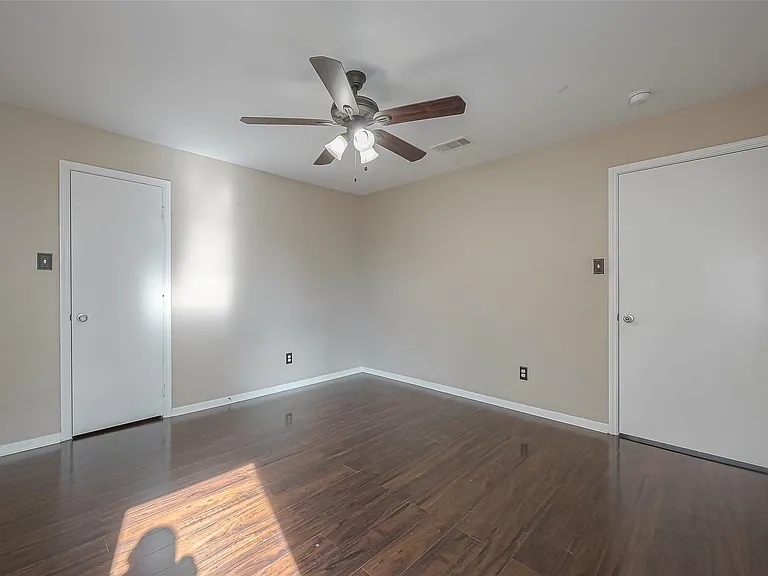 3758 Tanglewilde St #2 — Photo 19