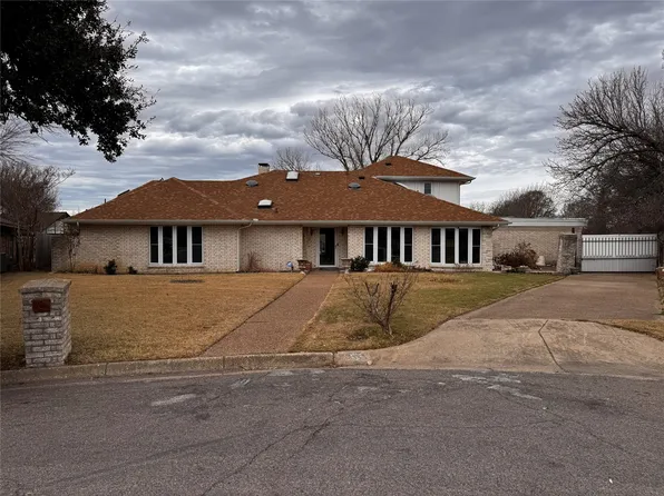 7454 Coachwood Cir, Fort Worth, TX 76133