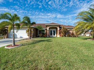 3716 SW 8th Pl, Cape Coral, FL 33914