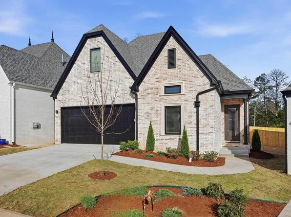 107 Mergeron Ct, Little Rock, AR 72212