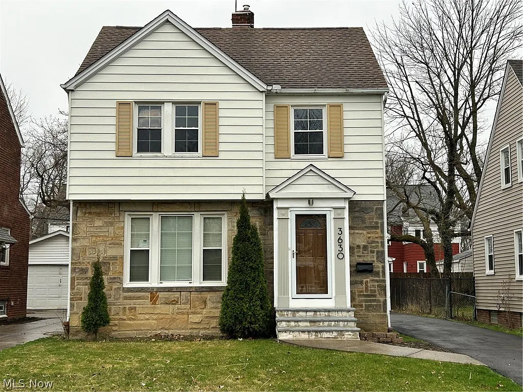 3630 Grosvenor Rd photo 1