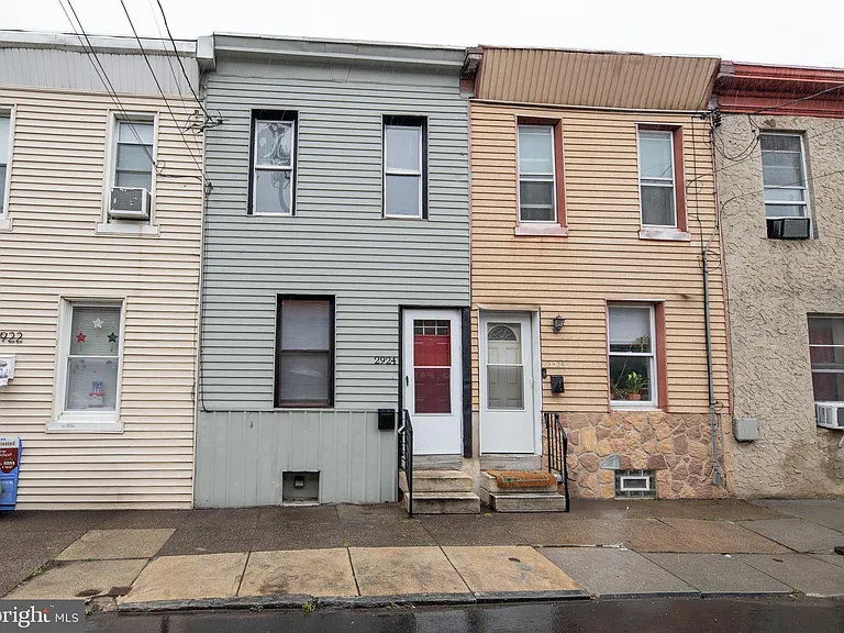 2924 Salmon St — Photo 32
