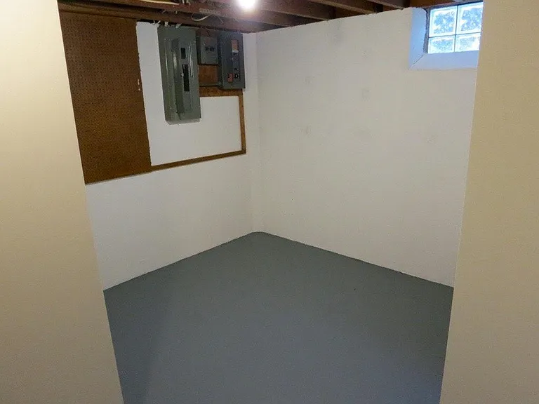 173 Elmsford Dr — Photo 14