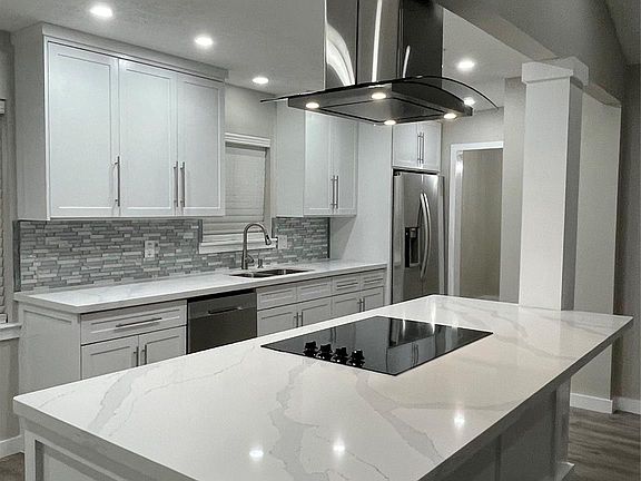 4th image of 10606 Hoyte Dr