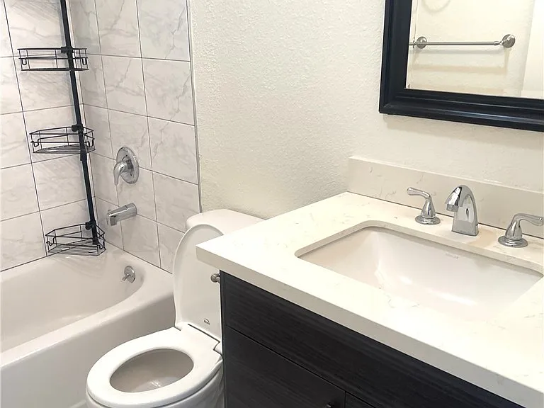 518 Oak St #7 — Photo 13