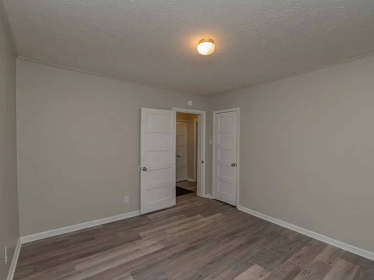 102 Curry St — Photo 20