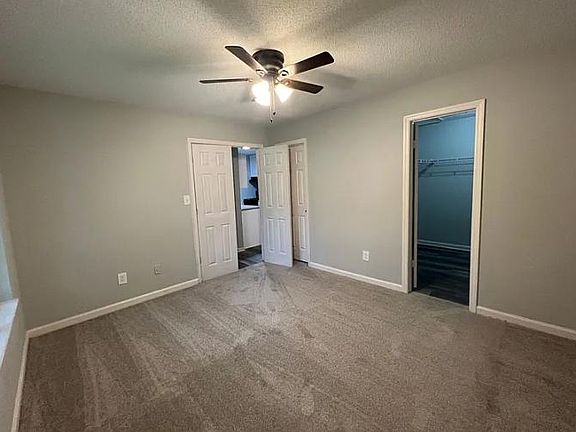 4th image of 11828 E Gateway Dr SE