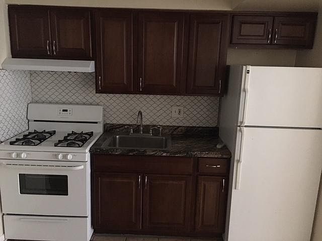 1st image of 348 N Oakwood Ave APT Gs