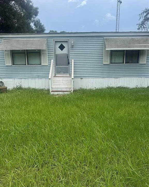 2621 Island Oaks W