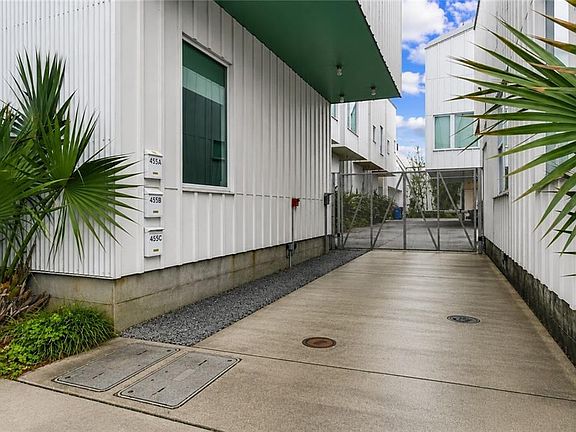 3rd image of 455 9th St Unit B