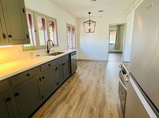 302 Brookside Ave #C, Redlands, CA 92373