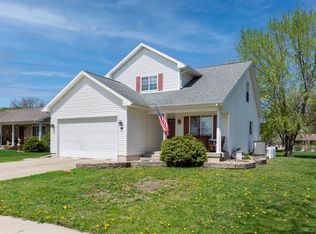 2726 Prescotts Dr, Waterloo, IA 50701
