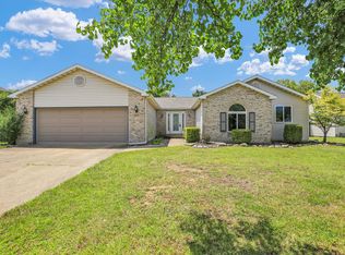 603 Laurel Dr, Saint Joseph, IL