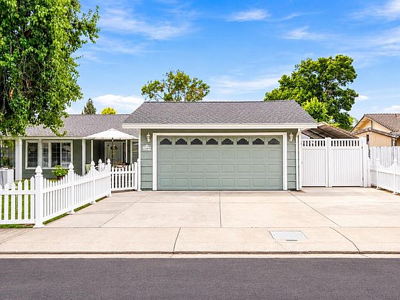 2nd image of 1109 Peek Ave
