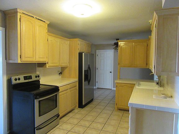 2nd image of 1517 E 17th St