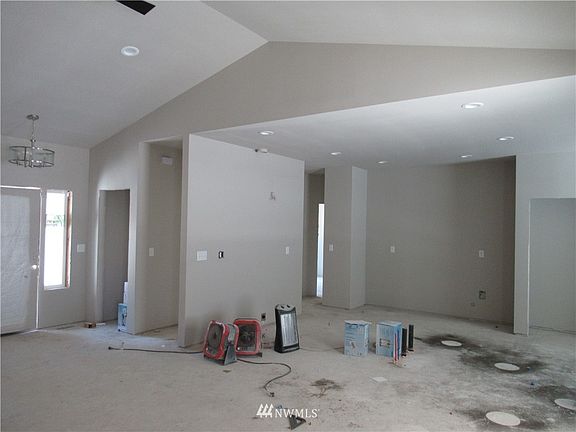 5th image of 13364 Oas Lane