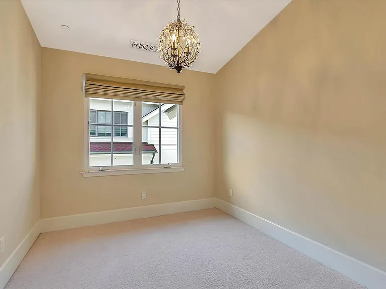 146 Lottie Ln — Photo 32