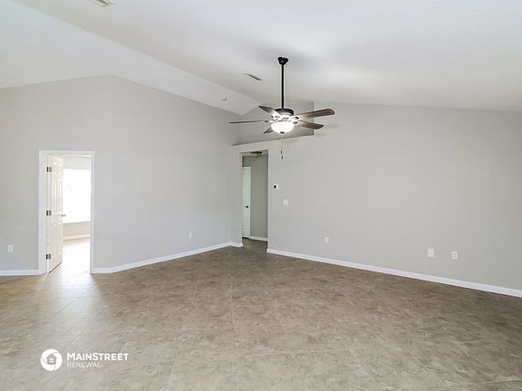 3rd image of 2556 Traverse Ave