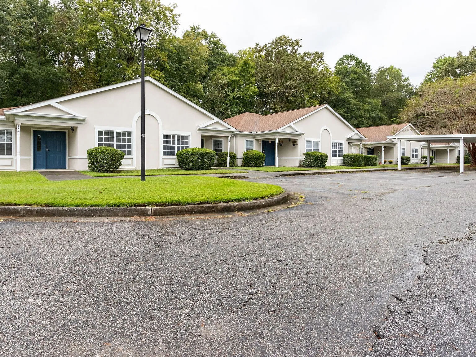 Vivo Living Summerville — Photo 2