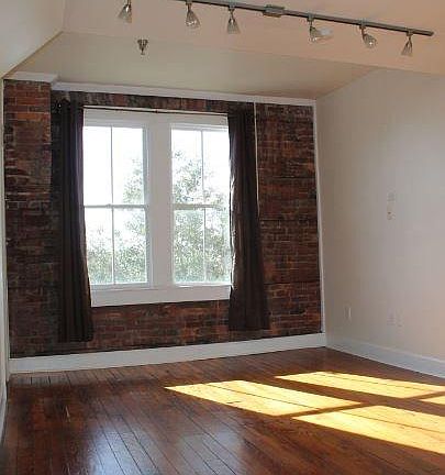2nd image of 125 E Broad St Unit 3 C