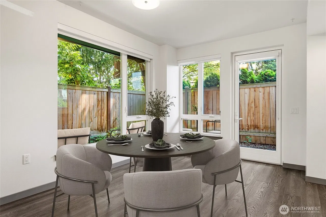 2 bed, 1178 sqft, $3,400 — Photo 3