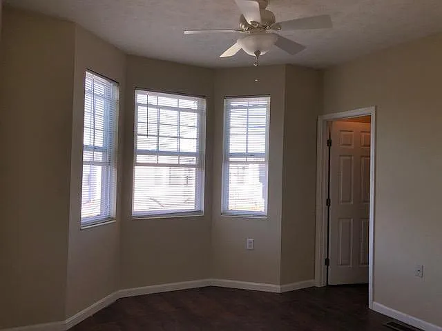 7609 Mansion Cir #F — Photo 29
