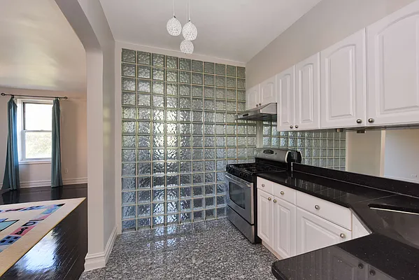 Sold by Keller Williams Realty Landmark II | media 6