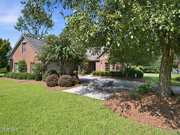 2nd image of 318 Village Green Drive