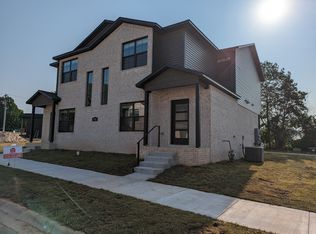 754 N Crater Ave #1, Fayetteville, AR 72704