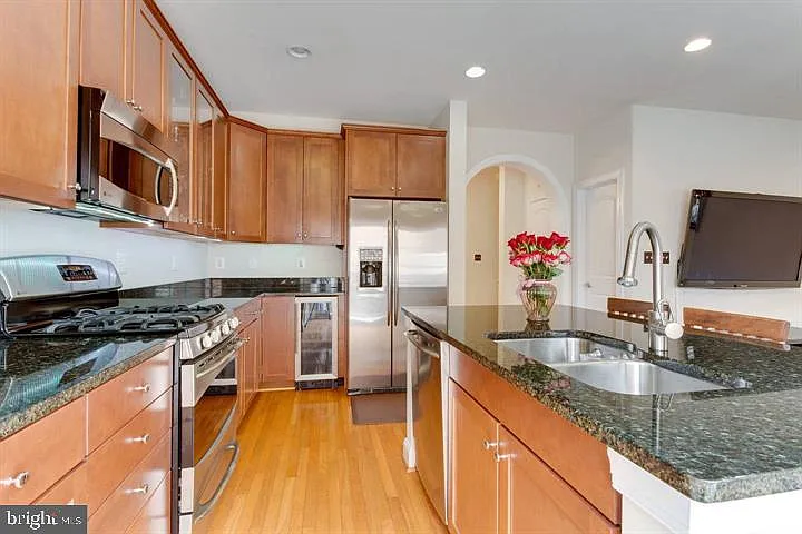 2149 Red Vine Dr — Photo 16