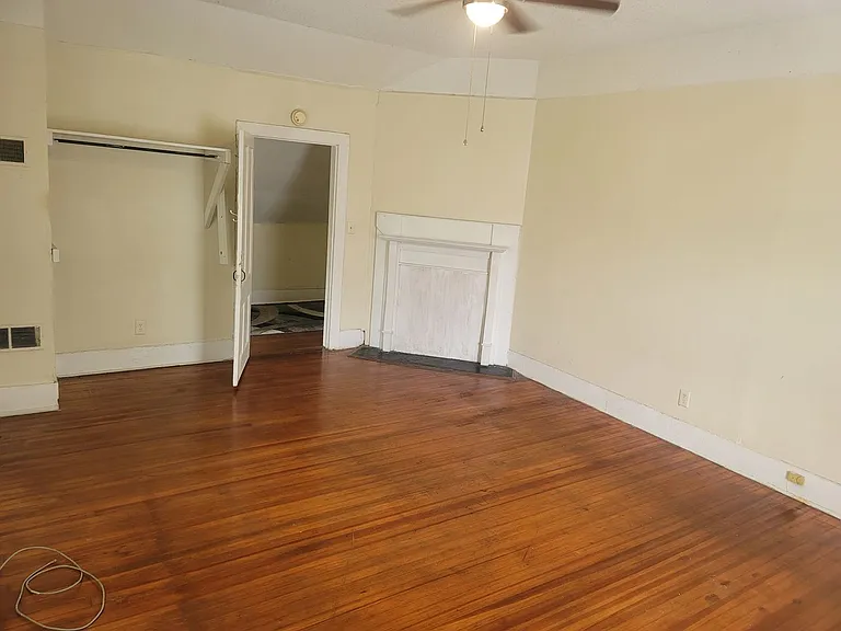 tryon221 — Photo 13