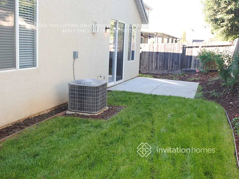 1755 Waterfall Dr — Photo 8