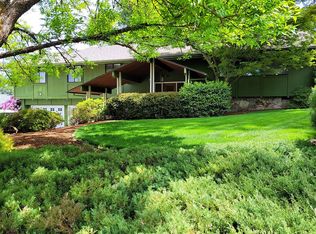 285 W Oriole Dr, Roseburg, OR 97471