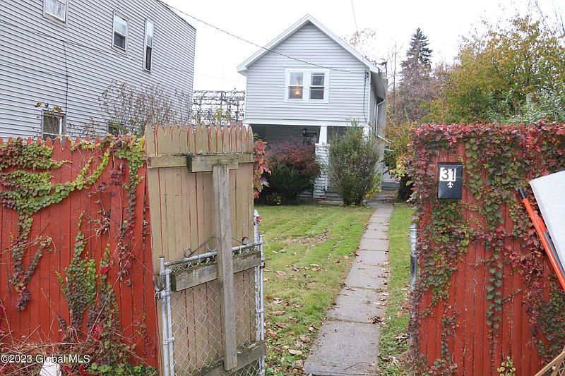 2nd image of 31 Christie Street