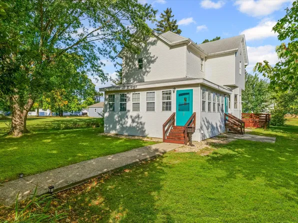 322 N Guthrie St, Gibson City, IL 60936