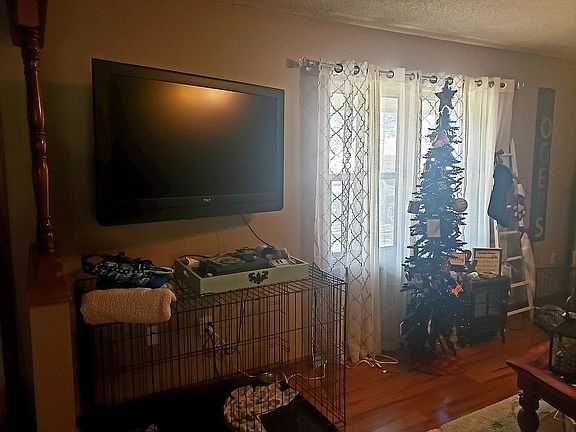 TV will stay with the house