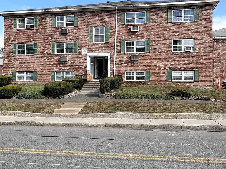 351 Hildreth St #11 — Photo 10