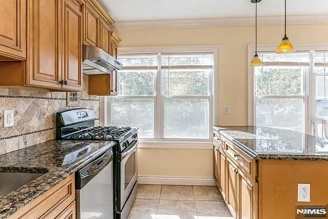 11 Blanche Ave #2 — Photo 8