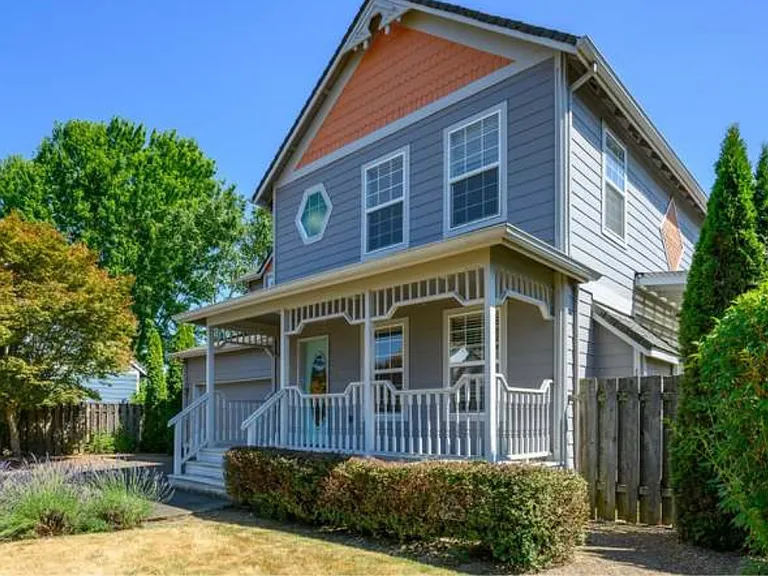 720 E Ella Ct — Photo 16