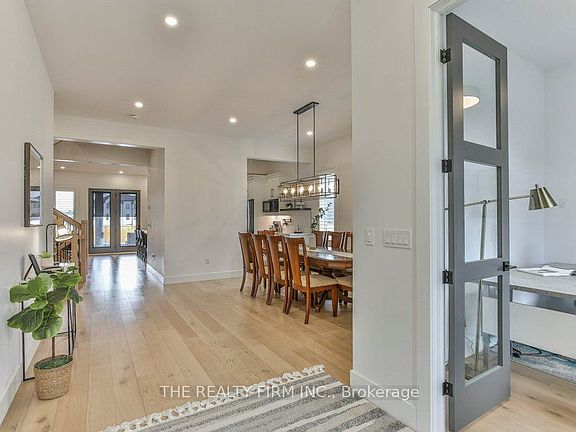 4th image of 4 Sycamore Rd
